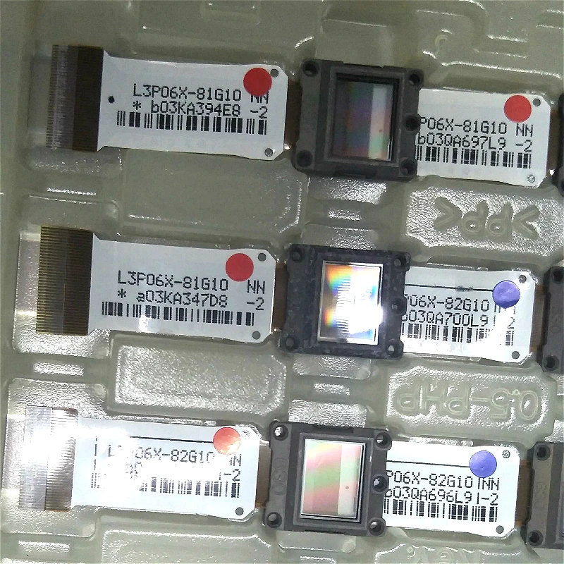Проектор ЖК-панель HTPS матрица панель s L3D05X-86G10 L3D05X-85G10 Подходит для EPSON детали проектора
