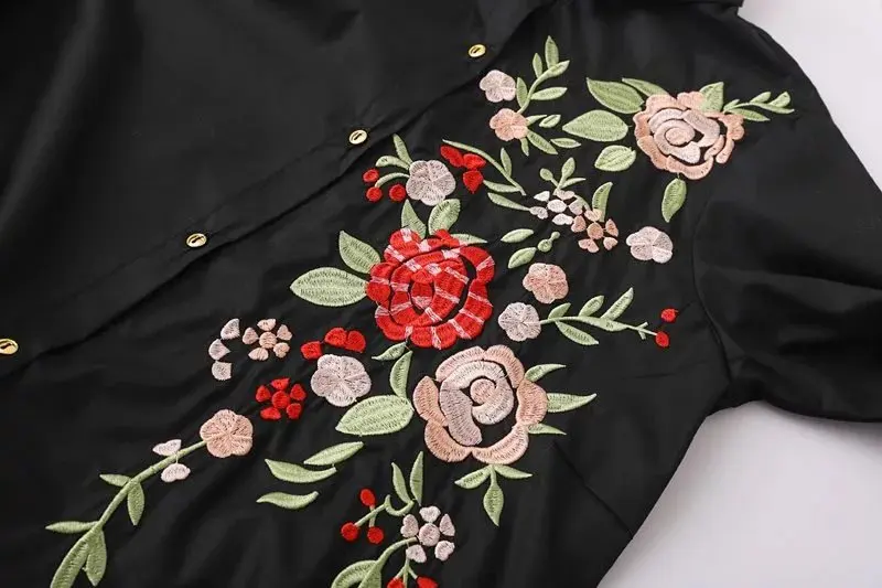 Spring Women Black flower embroidery long loose cotton shirt Long sleeve Mid Tops blusas chemise femme blusa |