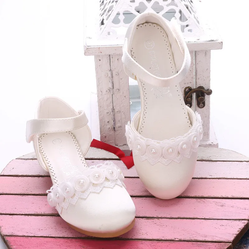 

2018 Princess Girls Sandals Kids Shoes For Girls Dress Shoes Little High Heel Pearl lace shoes Spring Party Wedding Sandals