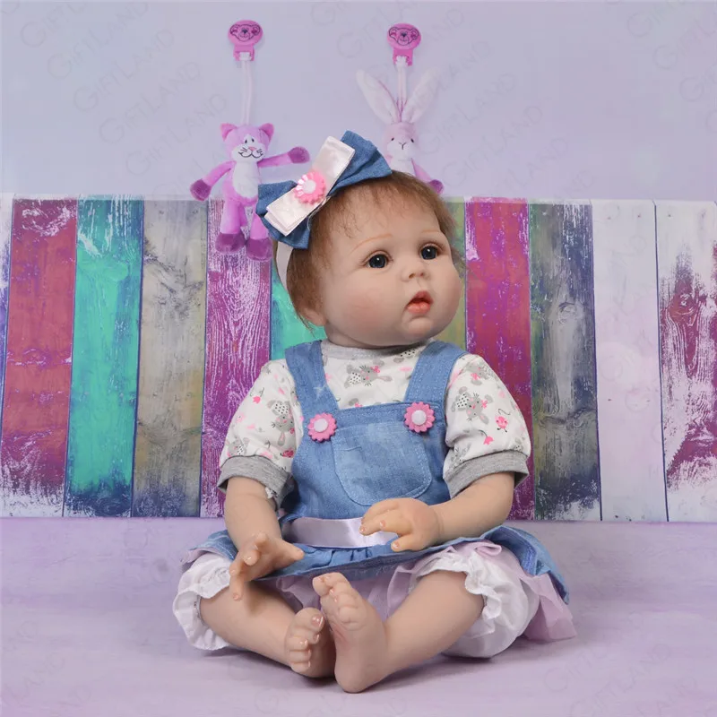 Reborn Baby Doll 22 дюймов милый ребенок с голубыми глазами Кукла младенец живой Boneca