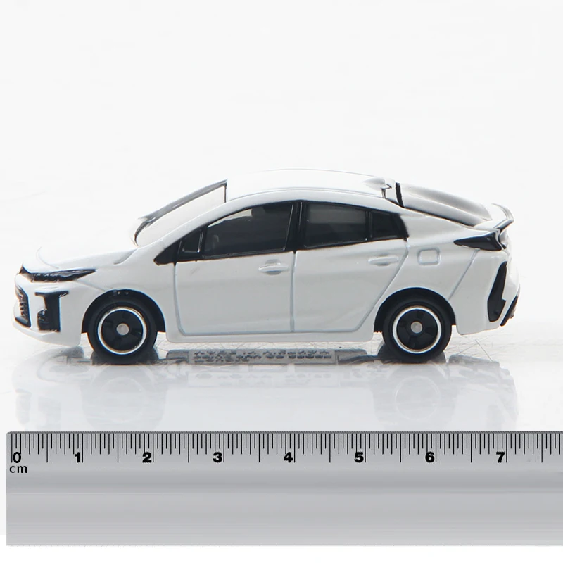 Takara Tomy Tomica 1/65 Toyota Prius GR Спортивная металлическая литая модель игрушечного