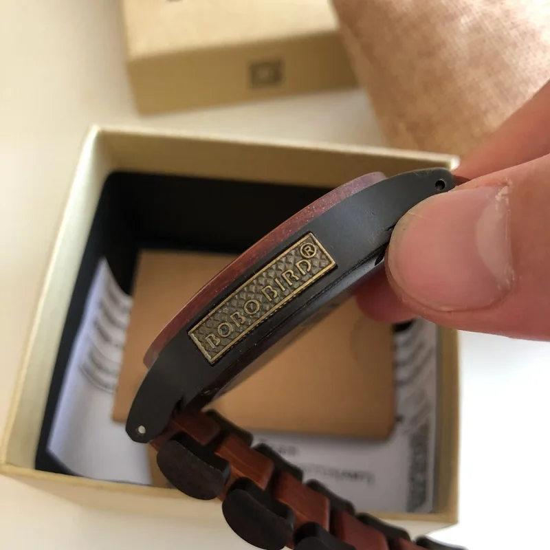 Zegarek meski BOBOBIRD мужские деревянные часы с металлической этикеткой двухцветные дизайнерские клен деревянные кварцевые наручные часы Прямая поставка индивидуальные подарки C-S12