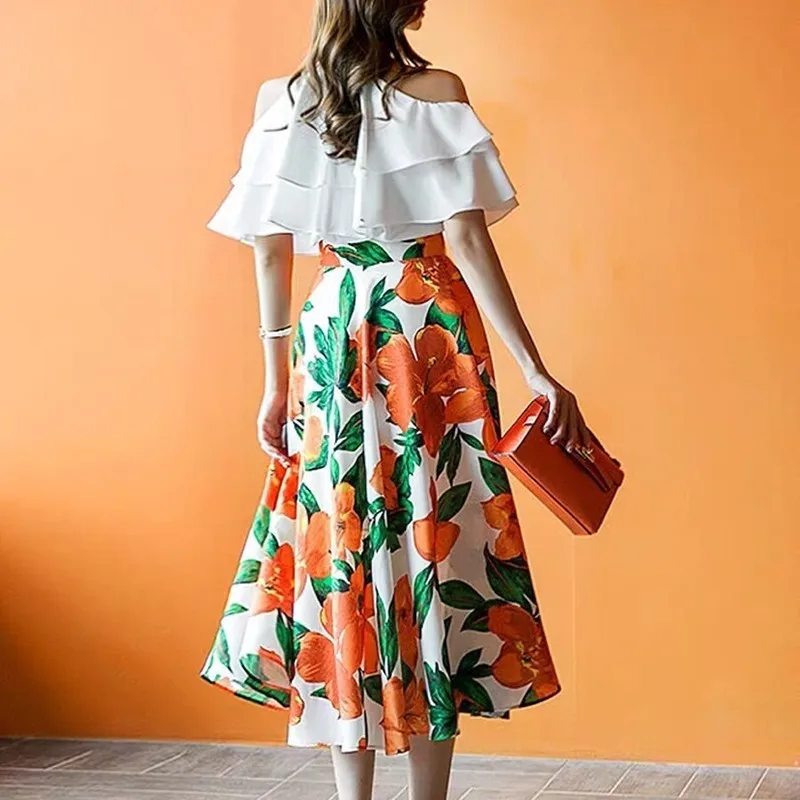 Комплект из двух предметов GALCAUR топ с открытыми плечами круглым вырезом коротким