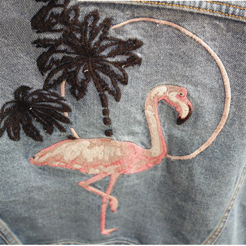 

Spring and Autumn Heavy Industry Embroidered Flamingo Washing Lapel Lady Denim Jacket Loose Thin Fashion Lady Jeans W73