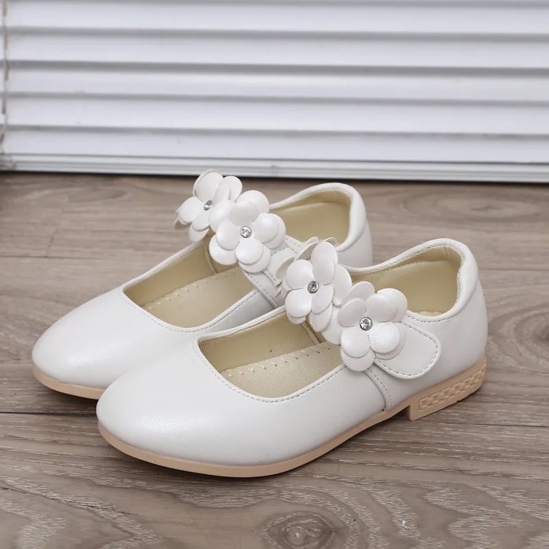 Новинка 2017 белые кожаные туфли для девочек с бантом детские принцессы модные