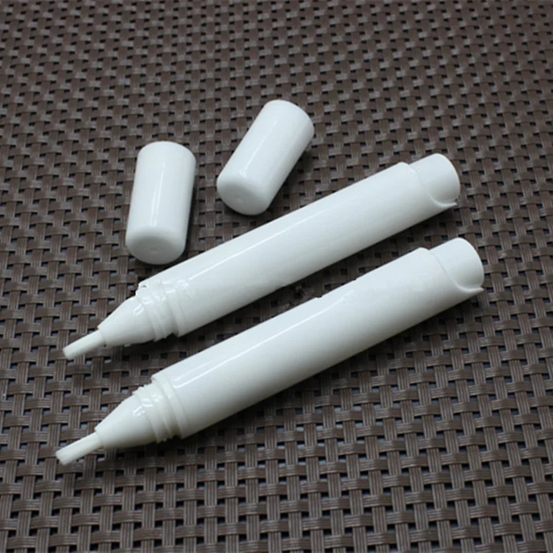 5 мл Черно-белая пластиковая пустая маникюрная ручка в виде бутылочки с кисточкой