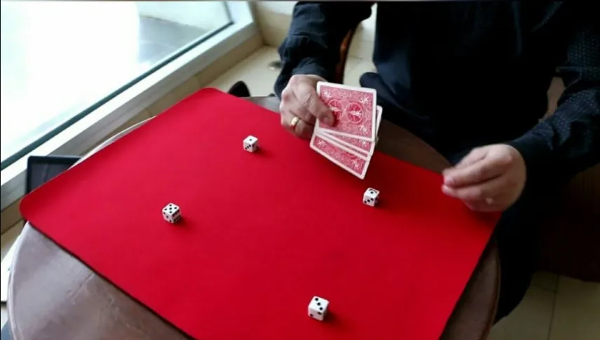 

Набор магических фокусов Matrix dice by paicio Teran