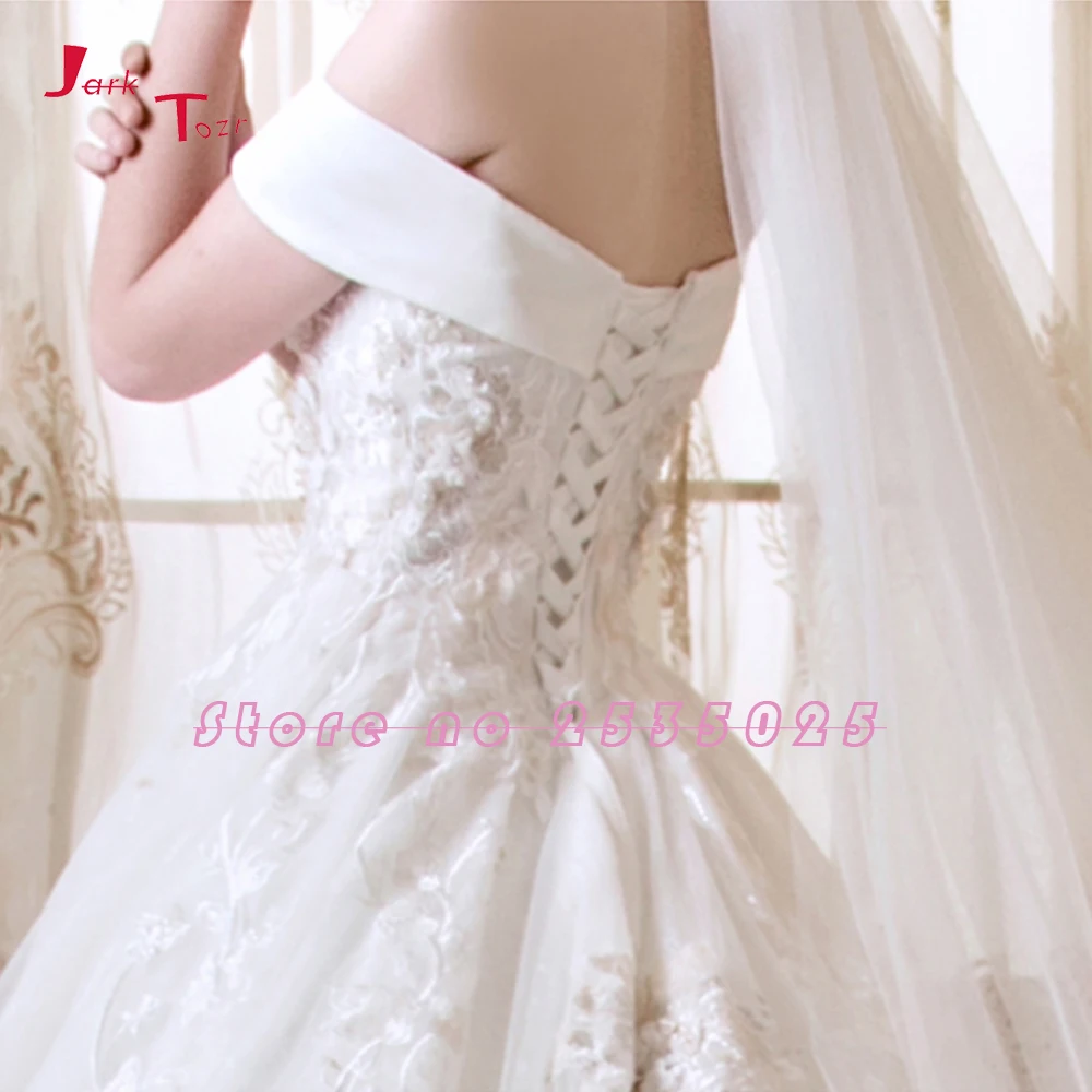 Белое свадебное платье с вуалью винтажное расшитое блестками и бисером Vestido de Noiva