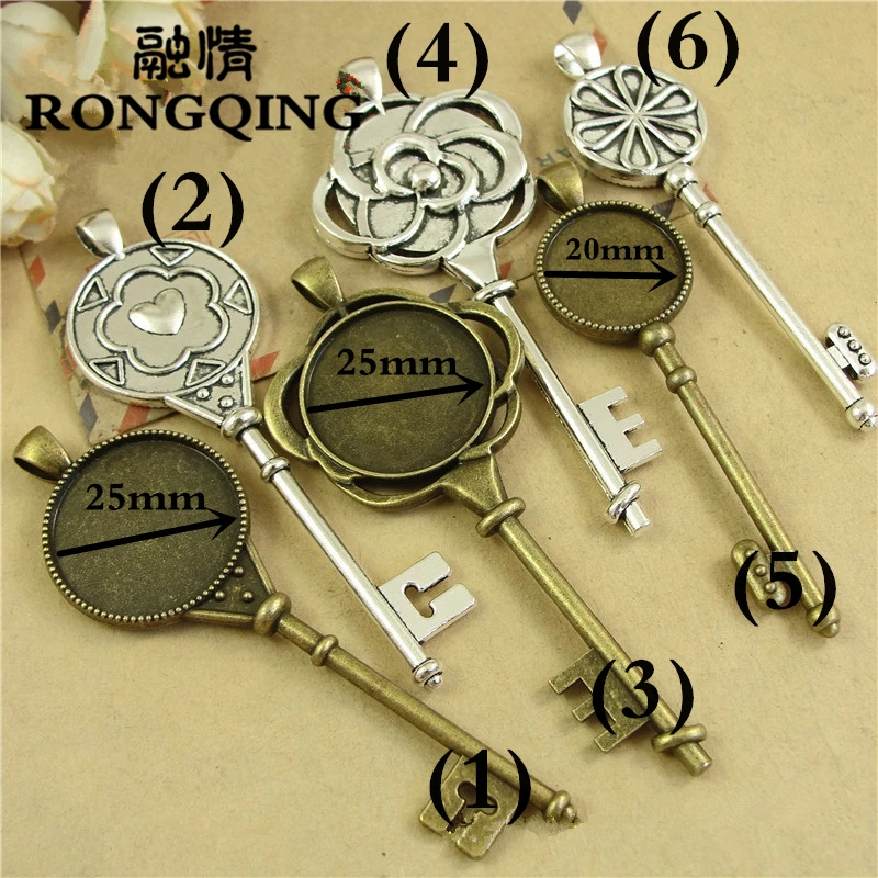 

RONGQING 20pcs/lot Retro Flowers Antique Bronze Key Pendant 20mm Cabochon Base Settings for Jewelry Making DIY Accessories