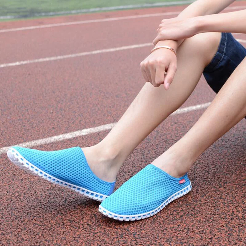 Мужские сетчатые туфли Tangnest Повседневная дышащая легкая обувь для мужчин