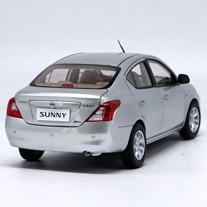 Высокопроизводительная модель Nissan Sunny оригинальная автомобиля из сплава 1:18