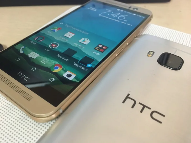 Мобильный телефон htc One M9 4G LTE, Full HD 1920*1080, четыре ядра, 1,5 ГГц, Snapdragon 810, 3 Гб/32 ГБ, 5,0 дюйма, камера 20 МП