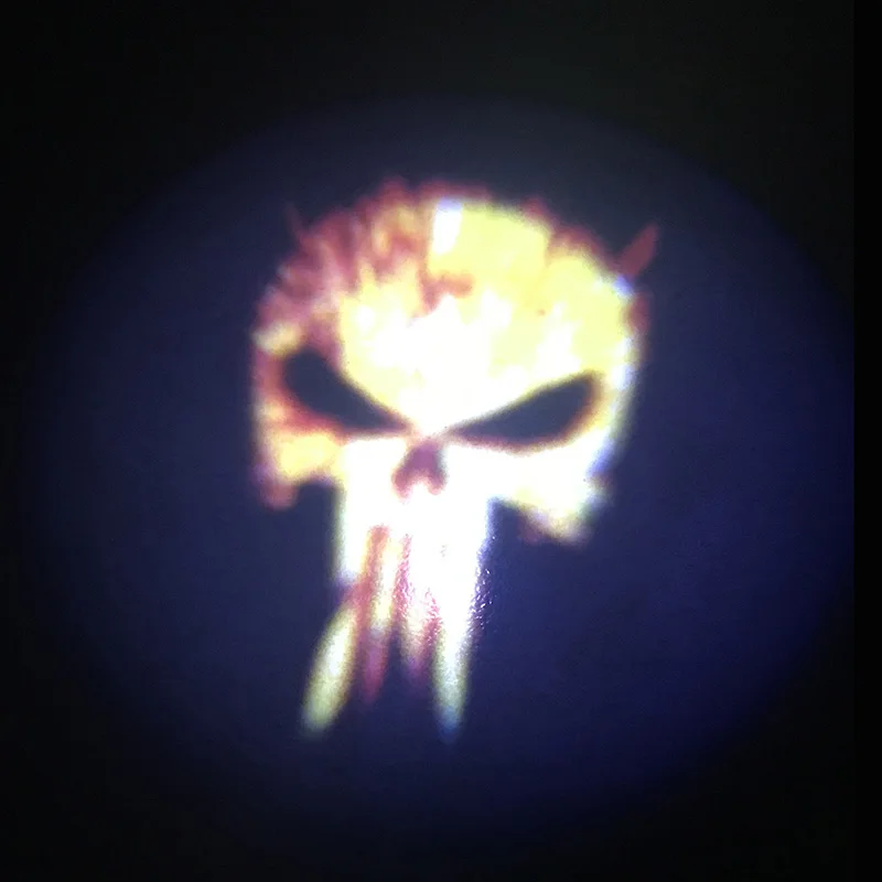 Fire Skull 1 шт., беспроводной Автомобильный Дверной светильник, проектор, логотип, призрак, тень, лампа для Renault, peugeot, Jeep, Subaru, hyundai, Nissan, автомобильный светильник - Испускаемый цвет: Fire Skull
