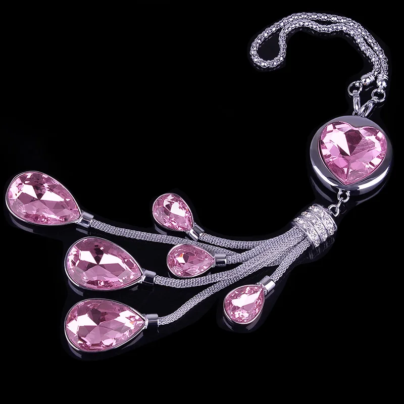 Подвеска на зеркало заднего вида в форме сердца с кристаллами|Орнаменты| |