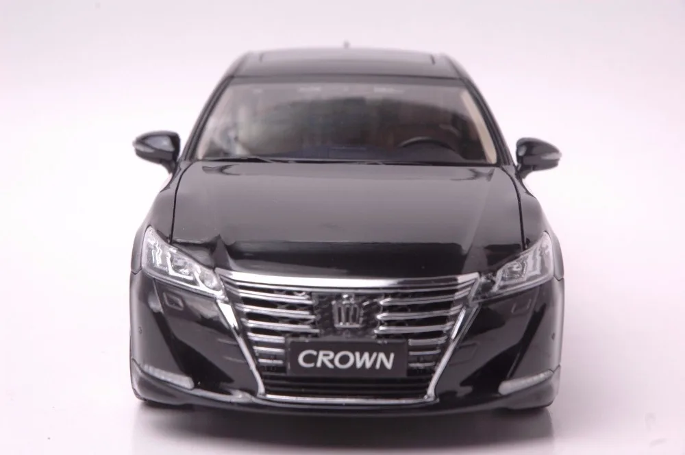 1:18 литья под давлением модель для Toyota Crown черный сплав игрушечный автомобиль миниатюрная Коллекция подарков