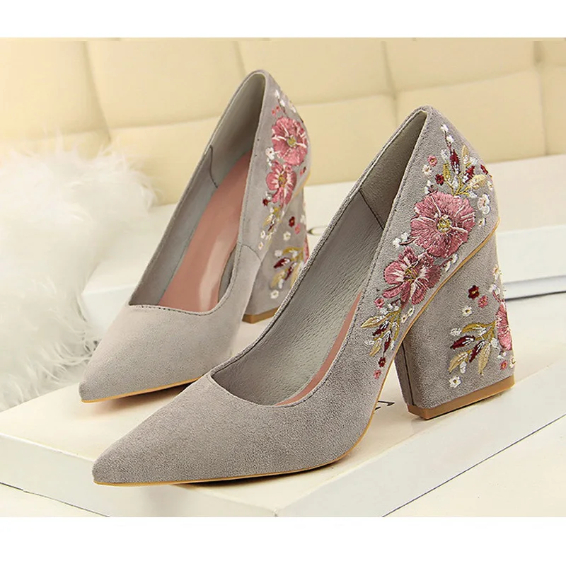 WellWalk/шикарные туфли лодочки с вышивкой женские тканевые модельные на высоком
