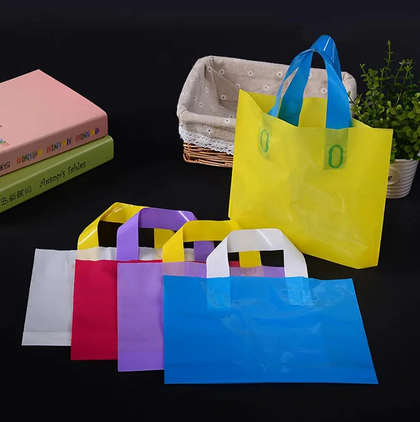 50 шт чистый цвет пустой пластиковый подарочный упаковочный мешок с ручкой