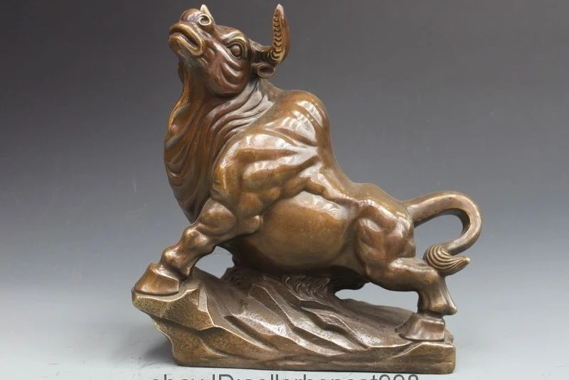 

Chinese Folk Bronze copper Auspicious wealth OX Bull Feng Shui Decor Statue