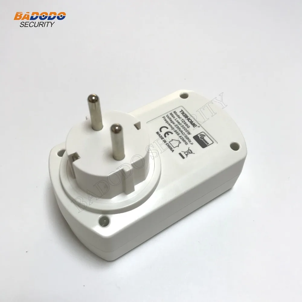 Умная электрическая розетка TKB HOME TZ69 Z-Wave plus с функцией измерителя мощности для