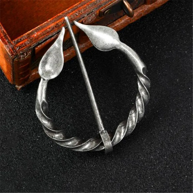 1PCS New retro Viking century badge pin shirt jeans shawl sweater jewelry men and women accessories | Дом и сад