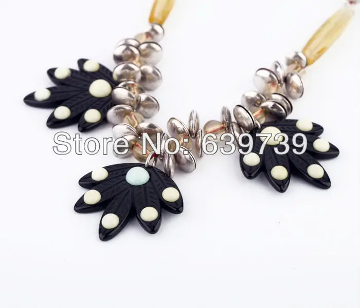 Canada Classic Black Cartoon Resin Twilight Necklaces | Украшения и аксессуары
