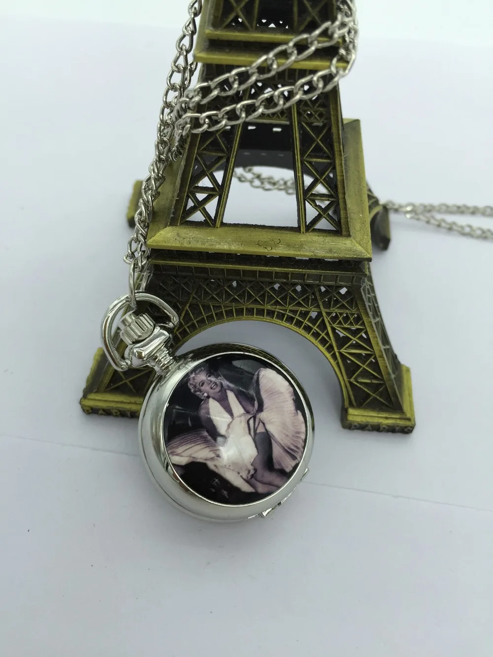 

Fashion Beauty superstar Marilyn Monroe pocket watch necklace Chain bronze Vintage Quartz fob Watches gifts 10pcs/lot