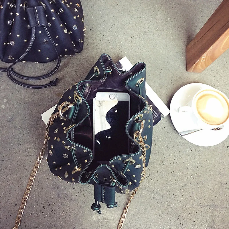 Новые модные Универсальные ведро сумка заклепки яркий Бангалор PU Сумка HY-716 |