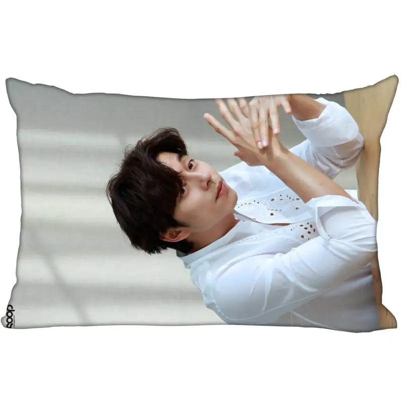2 Новое поступление, Заказная атласная наволочка Gong Yoo 35x45 см(одна сторона), набивная Подушка на молнии, чехол на заказ, Ваш образ, подарок - Цвет: 2