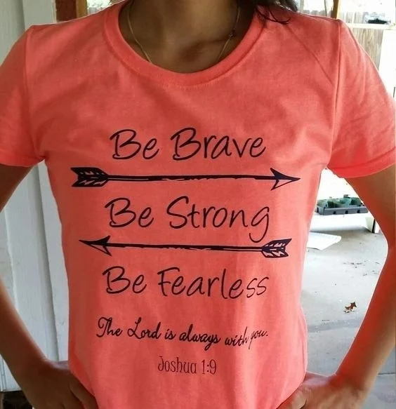 Женские повседневные футболки с круглым вырезом и короткими рукавами be Brave Be Strong