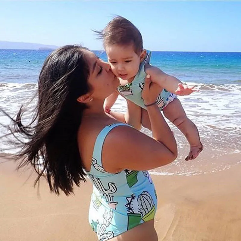 Новинка 2018 цельный бикини Mommy & Me семейные купальники для мамы и дочки детские