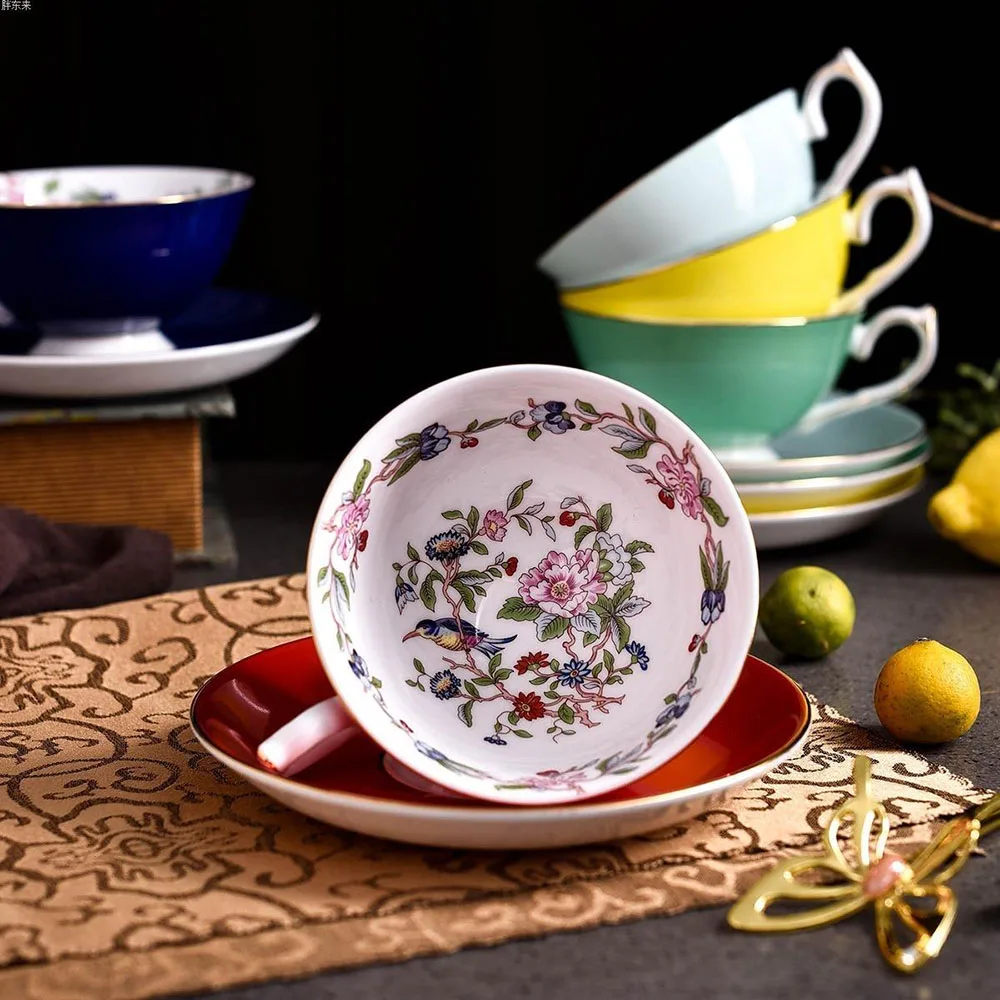 

British Style Pink Bone China Coffee Cup and Saucer Set High-end Afternoon Tea Pastoral Style Flower Tea Cup