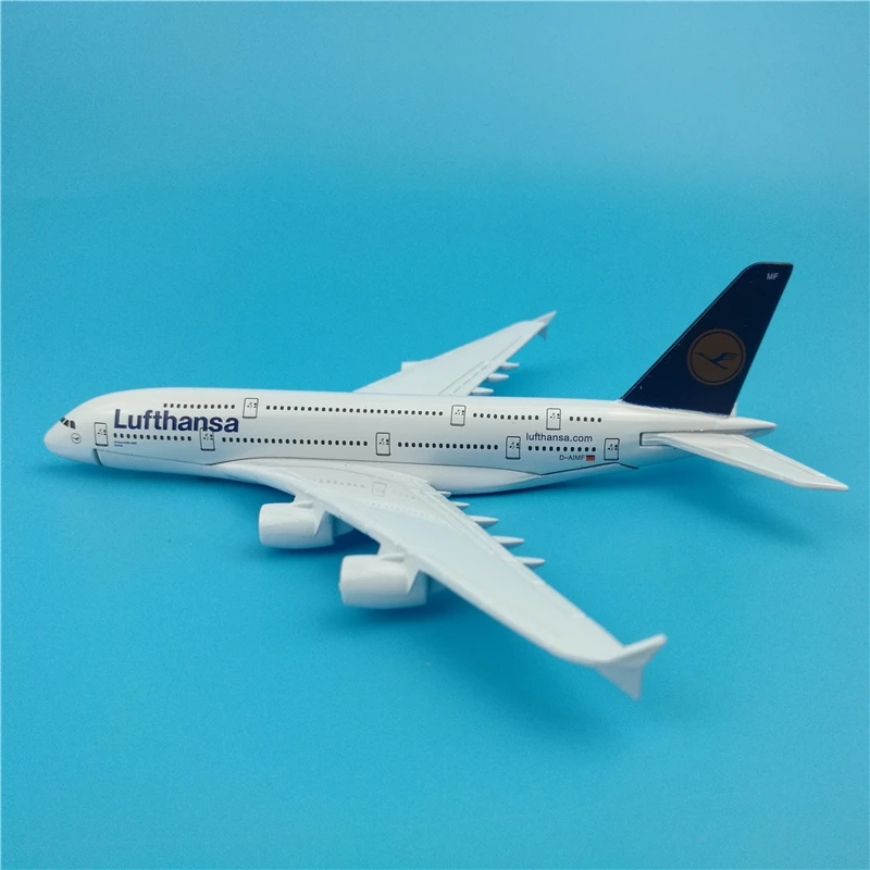 Модель самолета немецкого производства Lufthansa A380 16 см металлическая Статическая