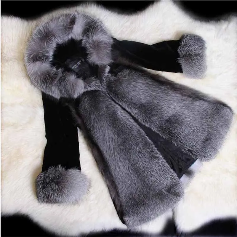 

2022 New Fashion Faux Fox Fur Coat Women Winter Hooded Fur Outerwear Thicken Warm Jackets Female Slim Three Quarter Sleeve G270