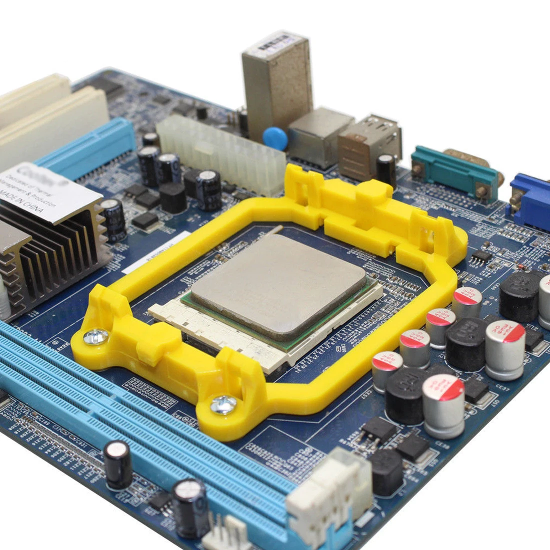 

AMD Socket AM3 AM3 AM2 AM2 940