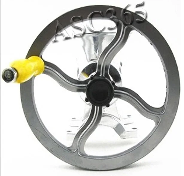 Мясорубка из алюминиевого сплава #22 с легкостью применяется для изготовления