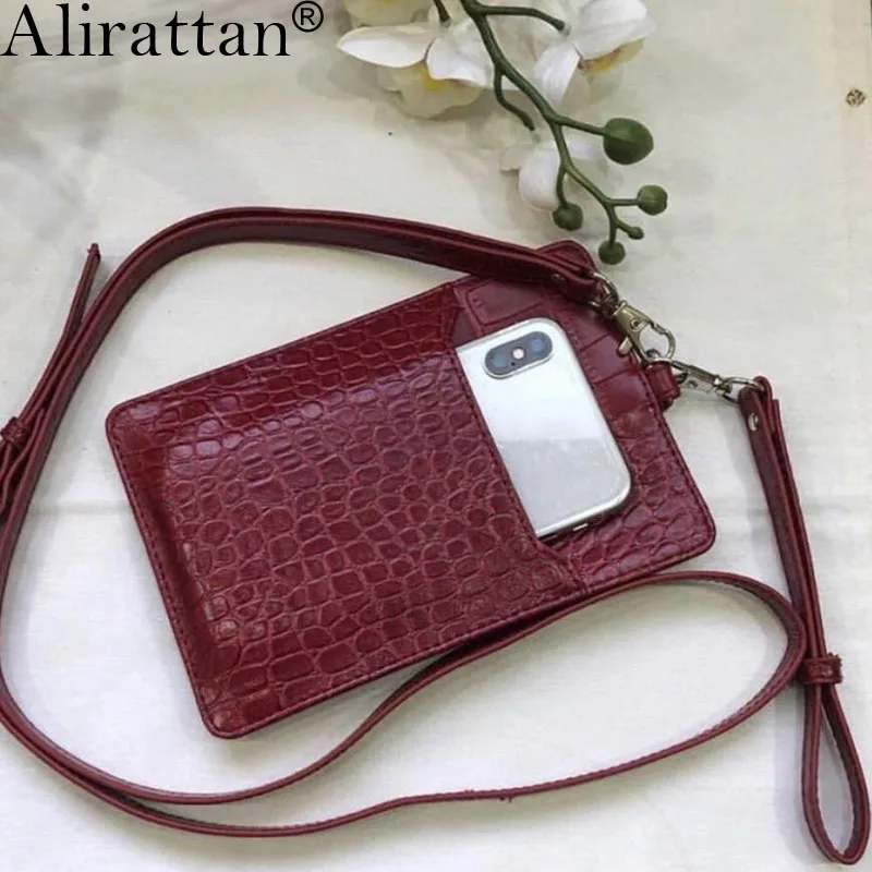 

New Genuine Leather ID Card Holder for Women 2021 Fashion Crocodile Pattern Wallet Customized Name ID Credit Card Wallet INS