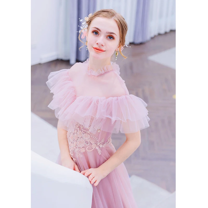 Женское платье для выпускного It's Bride розовое романтичное с высокой горловиной