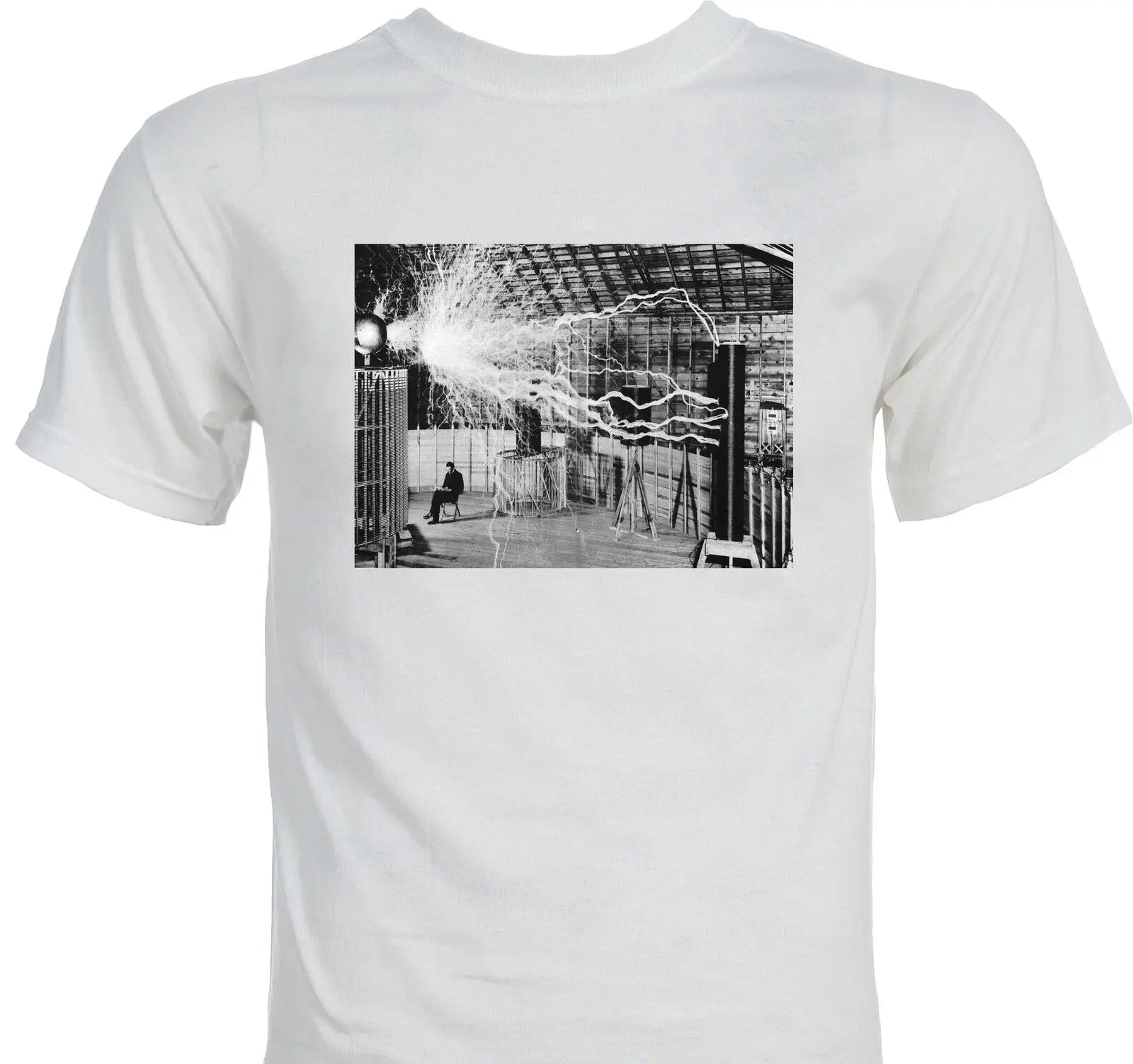 Никола Тесла в лаборатории электричество катушка ученый удивительная футболка