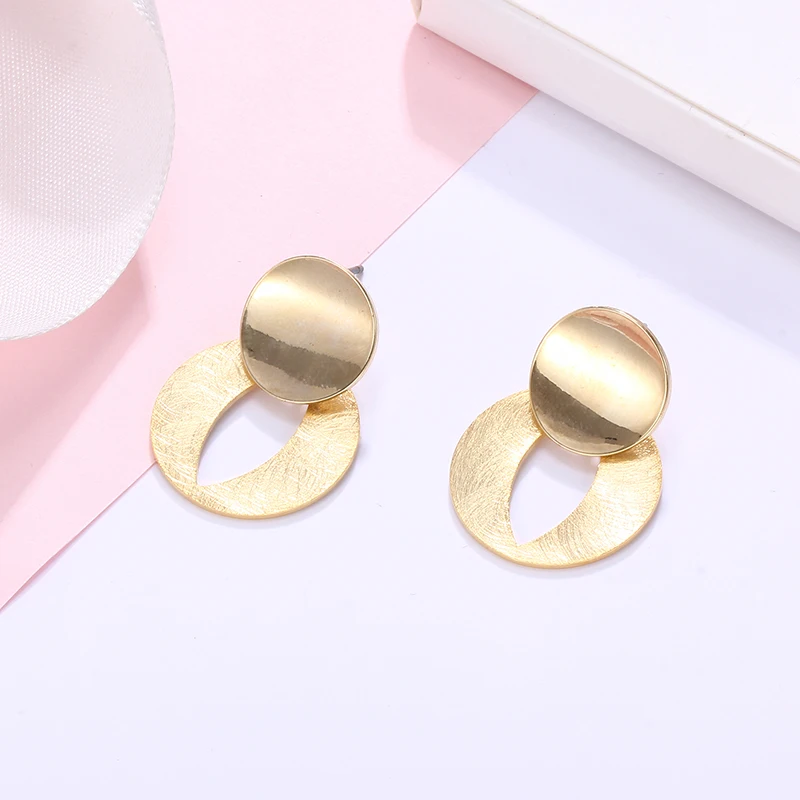 HONGYE Gold Earrings Fashion Jewelry Alloy Material Oval Hollow Out Drop Dangling for women Vintage Brincos | Украшения и