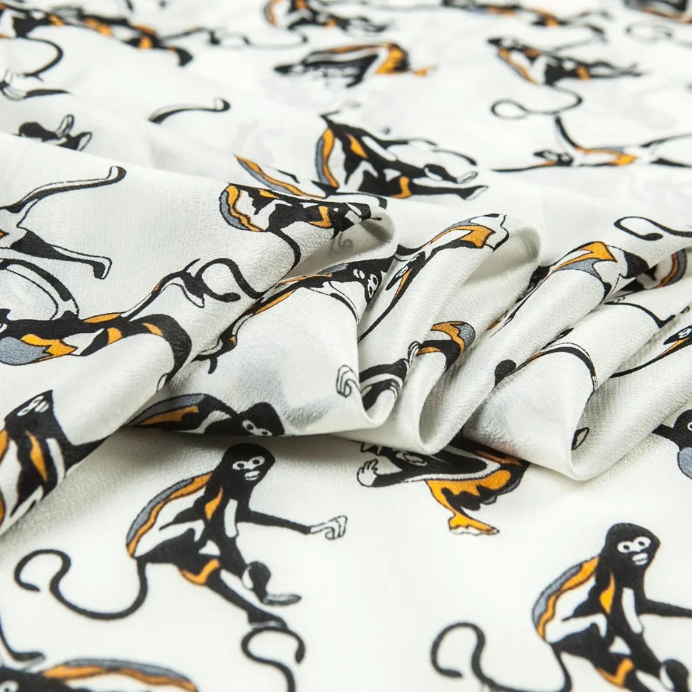 Блузка из чистого шелка с длинным шлейфом и принтом обезьяны мультфильма платье