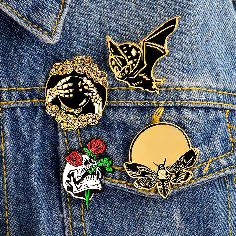 

4PCS/SET Hand with crystal glasses Skull head with roses Bat Bee Punk pins Badges Hard enamel lapel pins Brooches Gothic jewelry