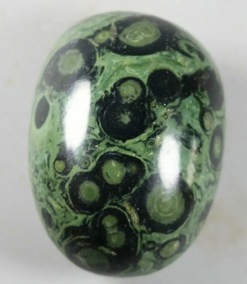 Глаз зелёный камбаба яшма строматолит