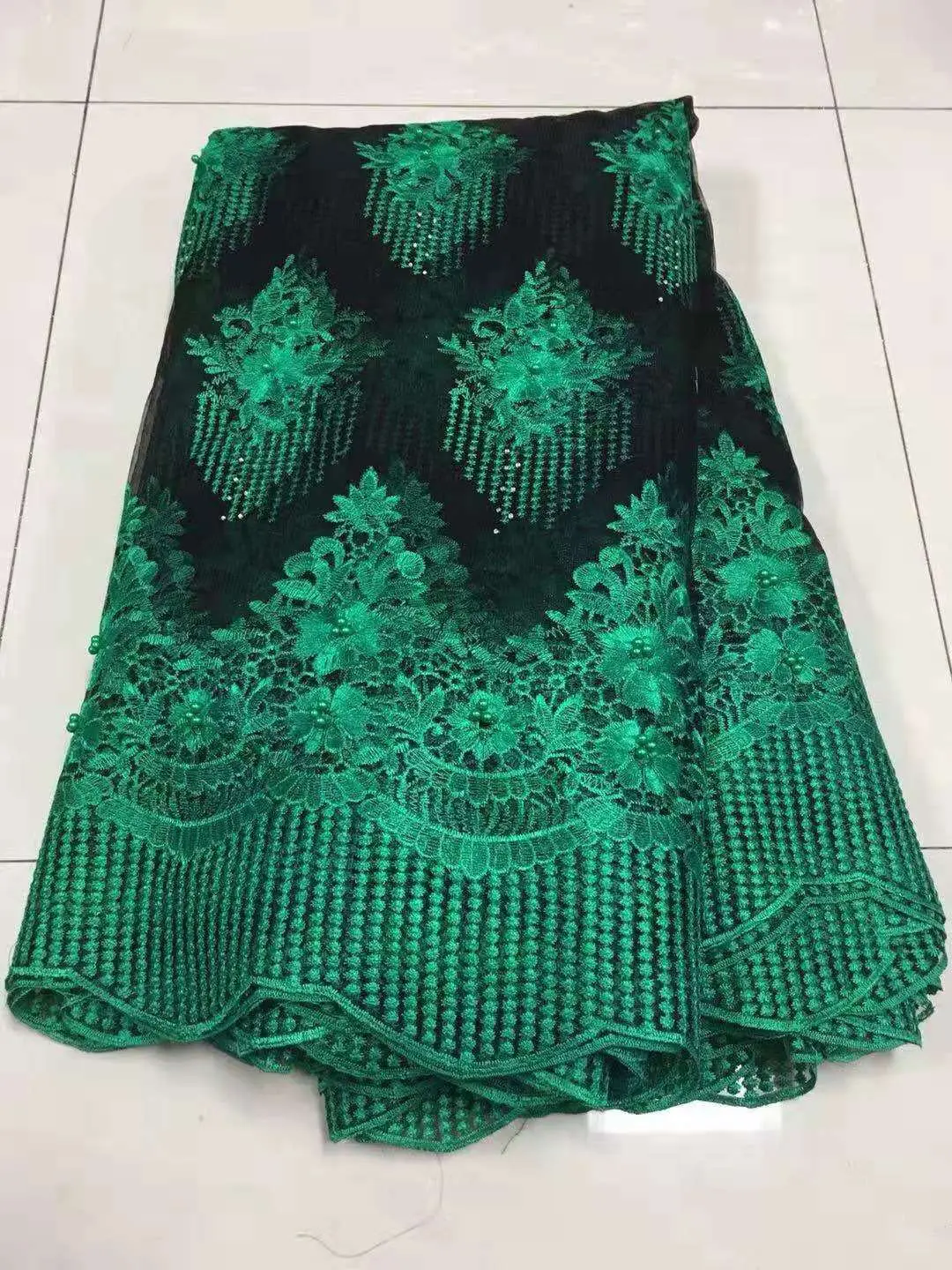 

African Lace Fabric 2019 Embroidered Nigerian Laces Fabric Bridal High Quality French Tulle Lace Fabric For Wedding Party KHX15C