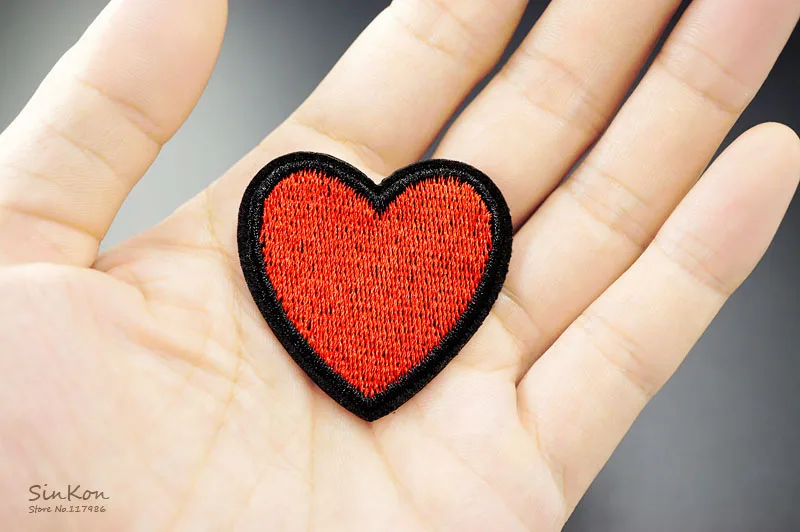 Сердце(Размер: 4,0X4,2 см) DIY железная нашивка вышитая аппликация, этикетка для шитья одежды наклейки аксессуары для одежды значок