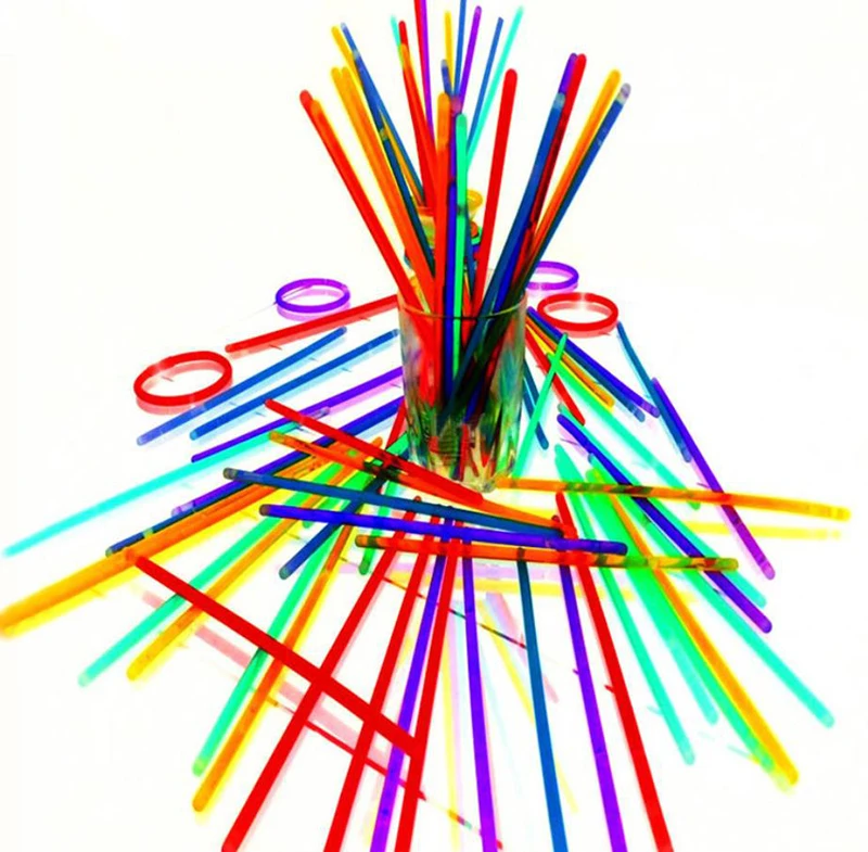 100 шт светящиеся палочки многоцветный свет Браслеты Цепочки и ожерелья светится