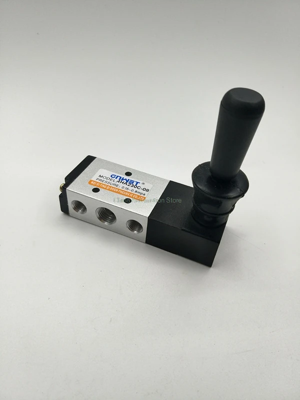 

4HA230C-08 1/4" Hand Lever Valve Closed Center Spring Return