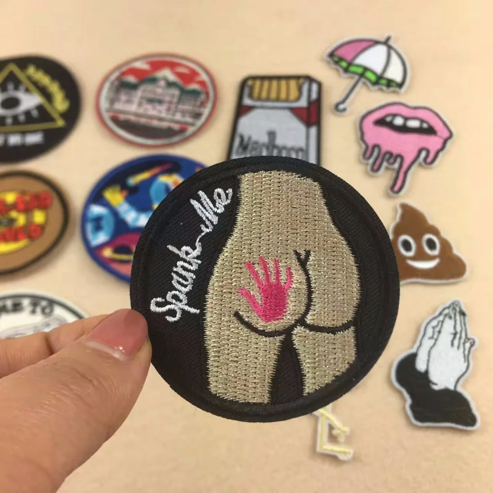 Новейшая мода персональные нашивки Spank Me железные с вышивкой аппликация для