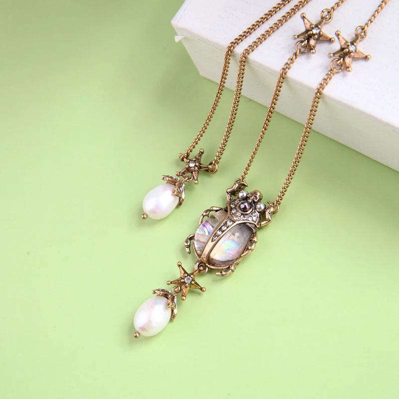 Цепочка с подвеской в виде насекомого искусственным жемчугом - купить по