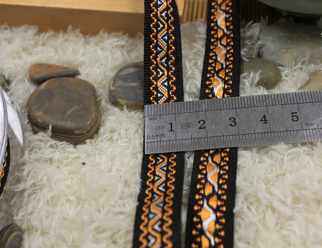 Золотой полосы лямки(20mmx10yd) Национальный Ветер вышивка полиэстер тканые жаккардовые ленты DIY Интимные аксессуары кружевные ленты