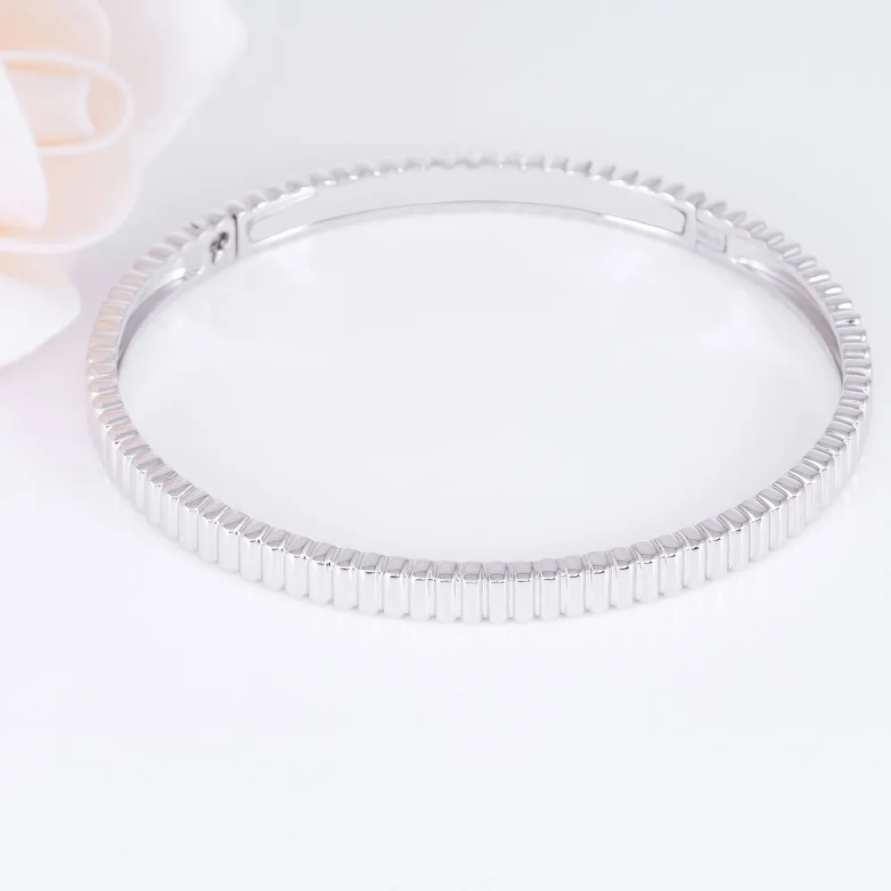 Transgems 18K 750 White Gold Wave Shape Bangle Bracelets for Women Size 16 Fine Jewelry Wedding Anniversary Birthday Gifts